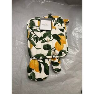 Threshold kitchen oven mitt pot holder set